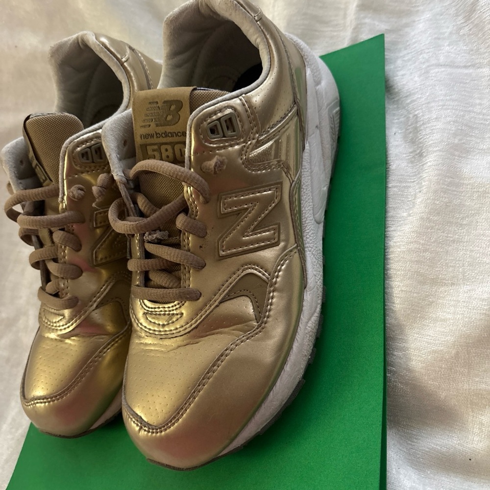 New Balance 580 Gold Precious Metal Olympic Edition Size 6.5 Retro Running Shoe